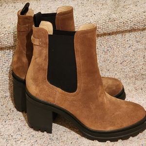 Veronica Beard NWOT Brown/Tan Suede Ankle Chelsea Boots SZ 10